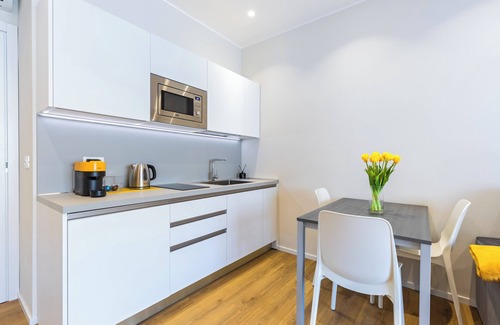 Asti Apartment | C8 Apartments: Giallo Senape 02