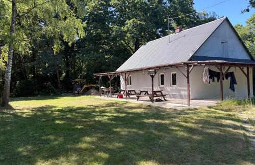 Niepolomice House | Cały dom, parking, grill, zadaszony taras na imprezy lub wakacje - tylko dla ciebie