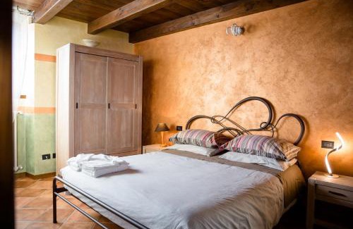 Roncola Bed & Breakfast | CA' BAETTI L'ANTICO BORGO