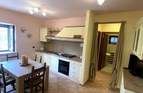 Gassano House | Ca' Degli Olivi relax Lunigiana one private house with jacuzzi near Cinque Terre