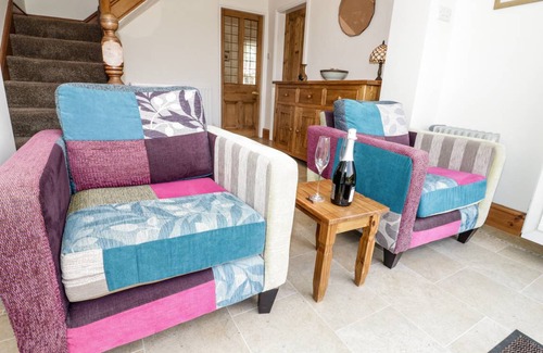 Colwyn Bay Cottage | Cabin ∙ 3 bedrooms ∙ 5 guests