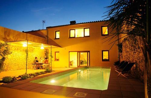 Castellet House | Ca l'Helena