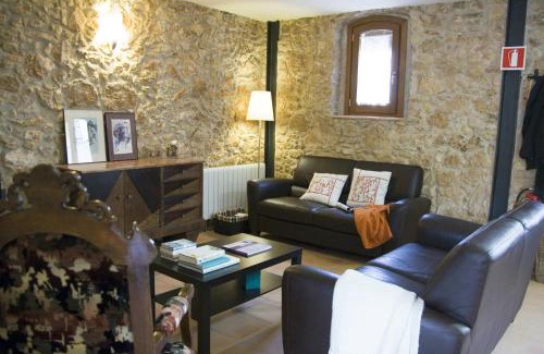 Castellet House | Ca l'Helena