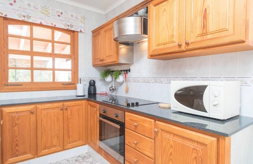 Binissalem Villa | Ca'n Canastro - Villa With Private Pool. Free Wifi