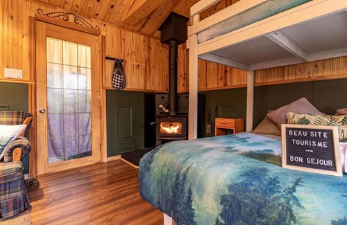 Lac-Etchemin Ski Chalet | Refuge Rustic bordé par rivière et la nature