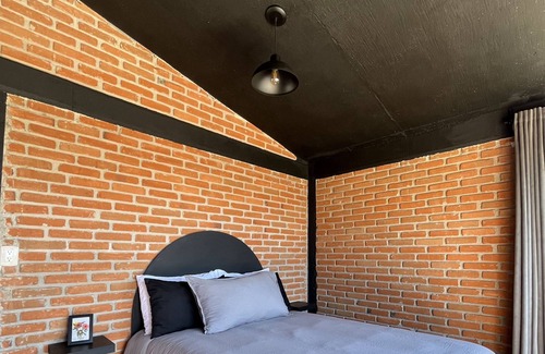 Apan Cabin | Cabaña Ojo de Agua, Apan Hidalgo, Ideal to enjoy as a couple "Cabaña Sabino"