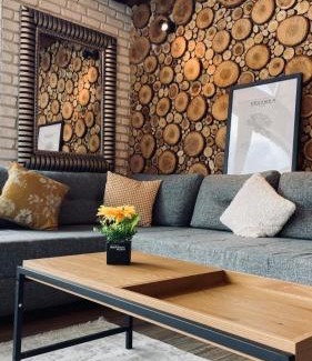 Cozanesti Ski Chalet | CABANA CEITREI - MOUNTAIN VIEW GIUMALAU