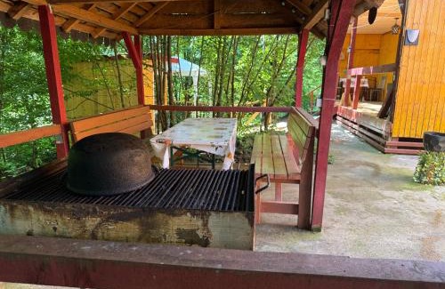 Tarcau Cabin | Cabana lucia