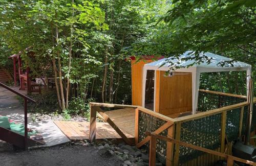 Tarcau Cabin | Cabana lucia