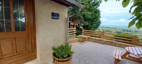 Arconcey Ski Chalet | Cabane de vigneron