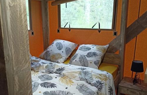 Cerans-Foulletourte House | Cabane Trappeur Lodge avec Jacuzzi et Ferme Pédagogique - FR-1-410-458