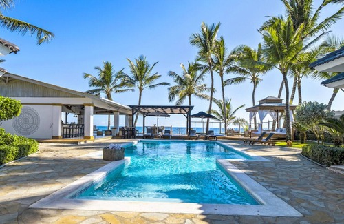 Cabarete Villa | Cabarete Paradise : Your Beachfront Oasis - Villa Azul 14-BDR