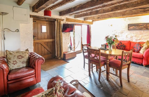 Talybont-on-Usk Cottage | Cabin ∙ 1 bedroom ∙ 4 guests