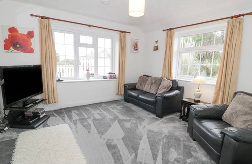 Moelfre Cottage | Cabin ∙ 1 bedroom ∙ 2 guests