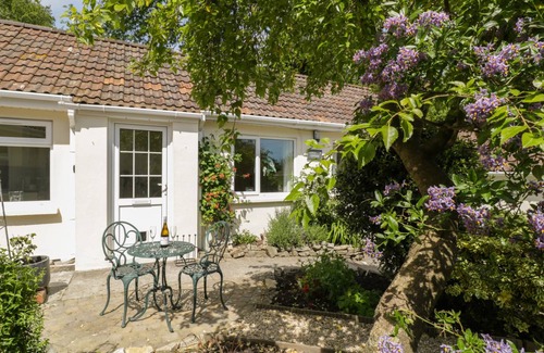 Ditcheat Cottage | Cabin ∙ 1 bedroom ∙ 2 guests