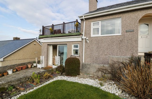 Llanfair Cottage | Cabin ∙ 1 bedroom ∙ 2 guests