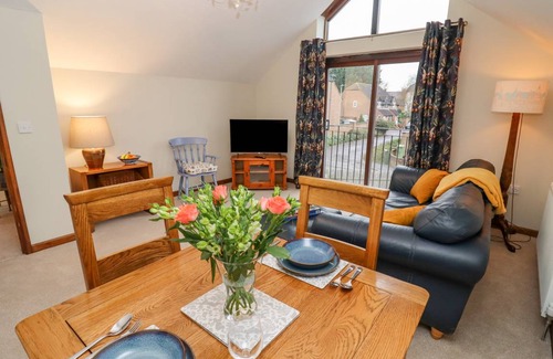 Cheltenham Cottage | Cabin ∙ 1 bedroom ∙ 2 guests