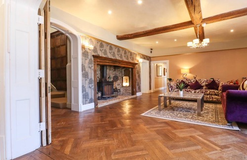 Martin Cottage | Cabin ∙ 10 bedrooms ∙ 22 guests