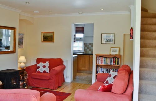 Lochgilphead Cottage | Cabin ∙ 2 bedrooms ∙ 4 guests