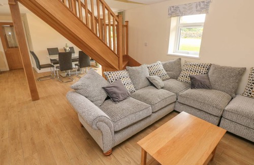Miskin Cottage | Cabin ∙ 2 bedrooms ∙ 4 guests
