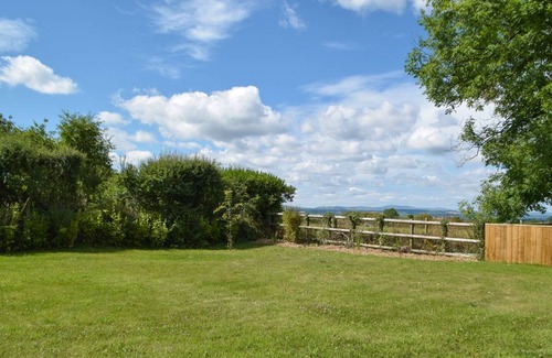 Tan-y-groes Cottage | Cabin ∙ 2 bedrooms ∙ 4 guests