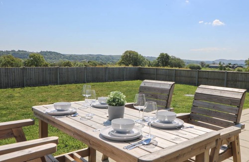 Llandrindod Wells Cottage | Cabin ∙ 2 bedrooms ∙ 4 guests