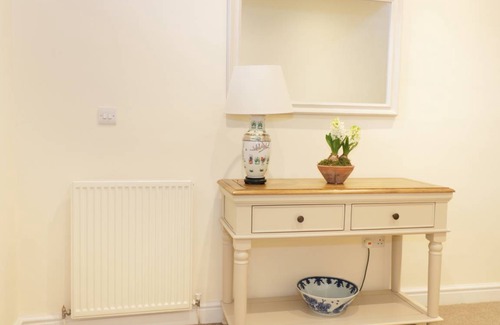 Haddington Cottage | Cabin ∙ 2 bedrooms ∙ 4 guests