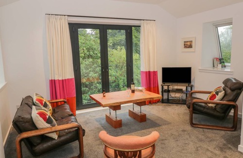 Rhu Cottage | Cabin ∙ 2 bedrooms ∙ 4 guests