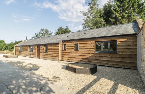 Barwick Cottage | Cabin ∙ 2 bedrooms ∙ 6 guests