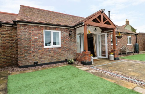 Berkeley Cottage | Cabin ∙ 2 bedrooms ∙ 4 guests
