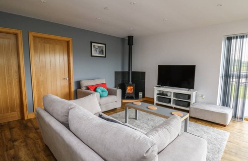 Bethania Cottage | Cabin ∙ 2 bedrooms ∙ 4 guests