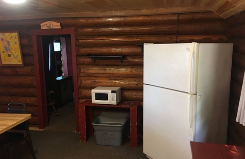 Deer River Cabin | CABIN #2 (Wolf) Beautiful log cabin situated right on the lake!