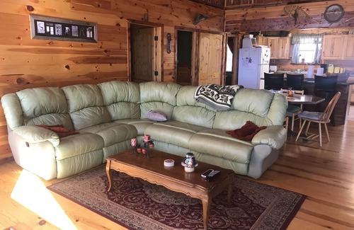 Doniphan Cabin | Cabin 200 yards from Current River Access 13 miles north of Doniphan