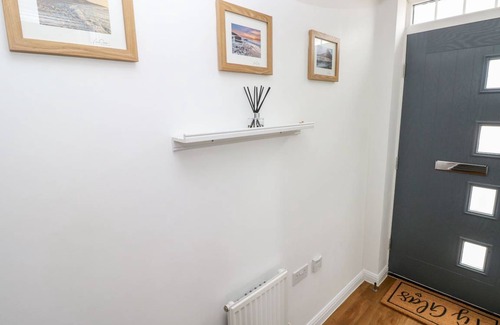Ogmore-by-Sea Cottage | Cabin ∙ 3 bedrooms ∙ 6 guests