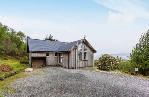 Breakish Cottage | Cabin ∙ 3 bedrooms ∙ 6 guests