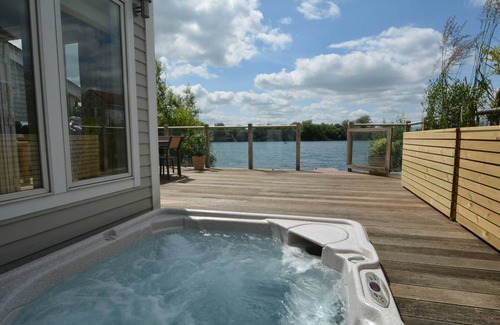 South Cerney Cottage | Cabin ∙ 3 bedrooms ∙ 6 guests