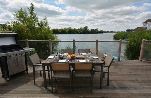 South Cerney Cottage | Cabin ∙ 3 bedrooms ∙ 6 guests