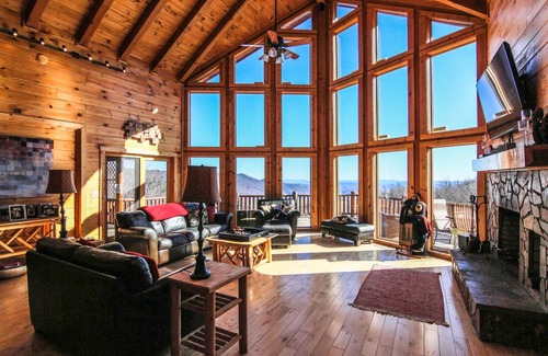 Deep Gap Cabin | Cabin ∙ 3 bedrooms ∙ 14 guests