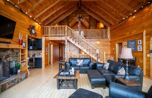 Deep Gap Cabin | Cabin ∙ 3 bedrooms ∙ 14 guests