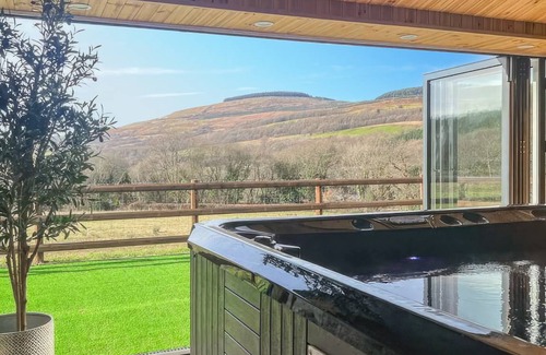 Crynant Cottage | Cabin ∙ 3 bedrooms ∙ 6 guests