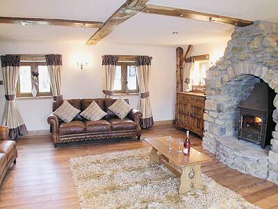 Crynant Cottage | Cabin ∙ 3 bedrooms ∙ 6 guests