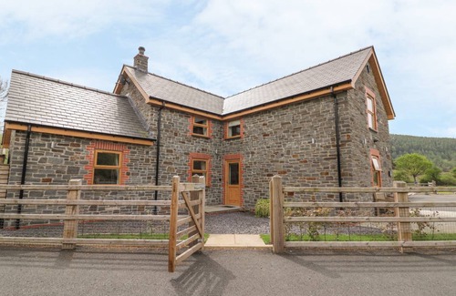 Capel Bangor Cottage | Cabin ∙ 3 bedrooms ∙ 6 guests