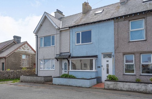Cemaes Bay Cottage | Cabin ∙ 3 bedrooms ∙ 6 guests