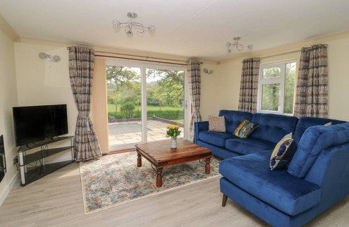 Rhydyfelin Cottage | Cabin ∙ 3 bedrooms ∙ 6 guests