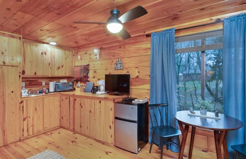 Farmers House | *Cabin 3* Cave Run Cabins at Cave Run Lake!