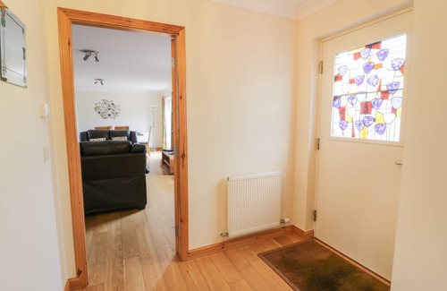 Murthly Cottage | Cabin ∙ 3 bedrooms ∙ 6 guests