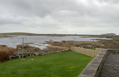 Ballyconneely Cottage | Cabin ∙ 4 bedrooms ∙ 6 guests
