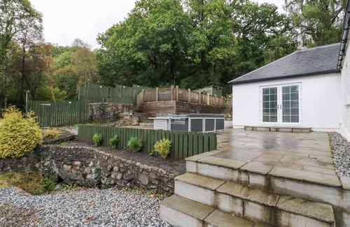 Kilcreggan Cottage | Cabin ∙ 4 bedrooms ∙ 8 guests