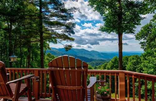 Deep Gap Cabin | Cabin ∙ 4 bedrooms ∙ 10 guests