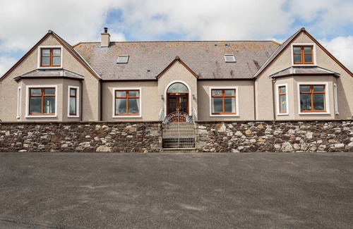 Stranraer Cottage | Cabin ∙ 4 bedrooms ∙ 8 guests